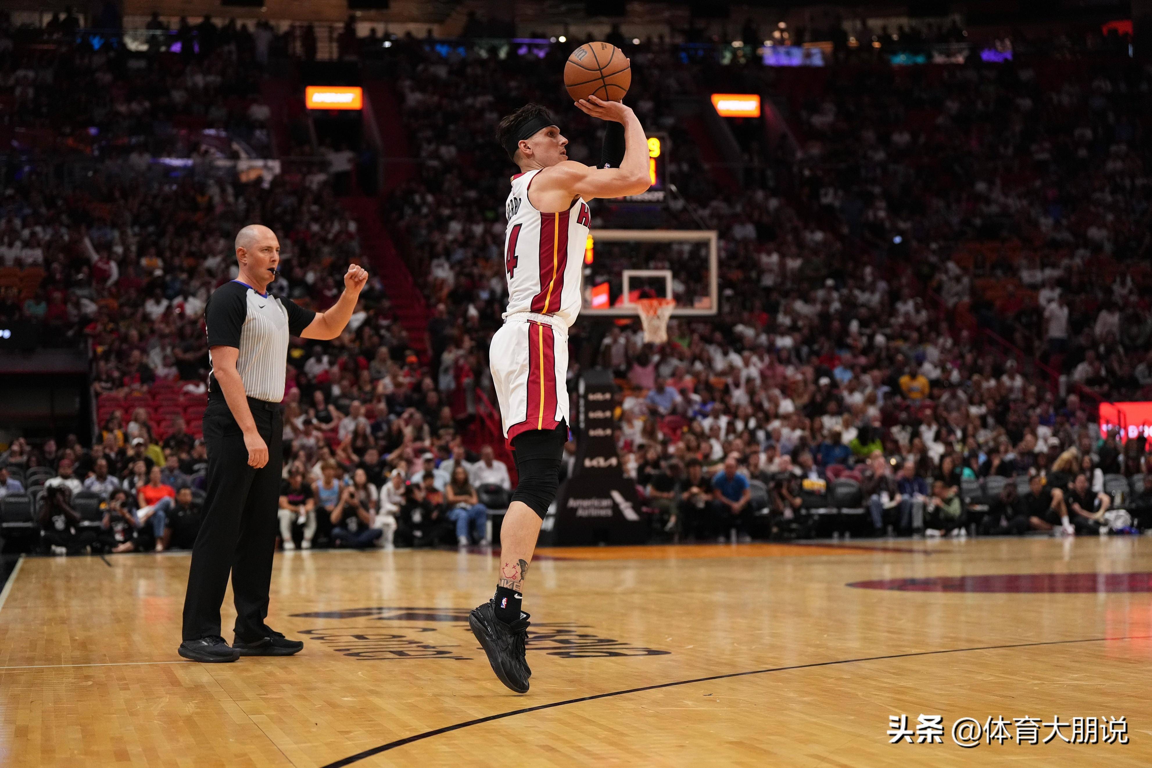 包含今夜底特律活塞备战CBA季后赛，篮板制胜细节曝光，震撼外界，细节决定成败的词条-爱游戏官网